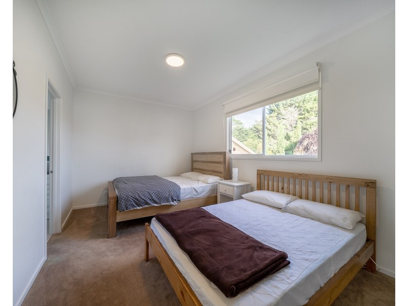 9 Parrakoola Way, Cowes VIC 3922