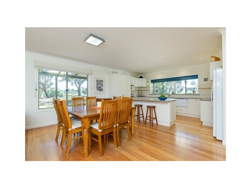 15 Jeury Court, Cowes VIC 3922