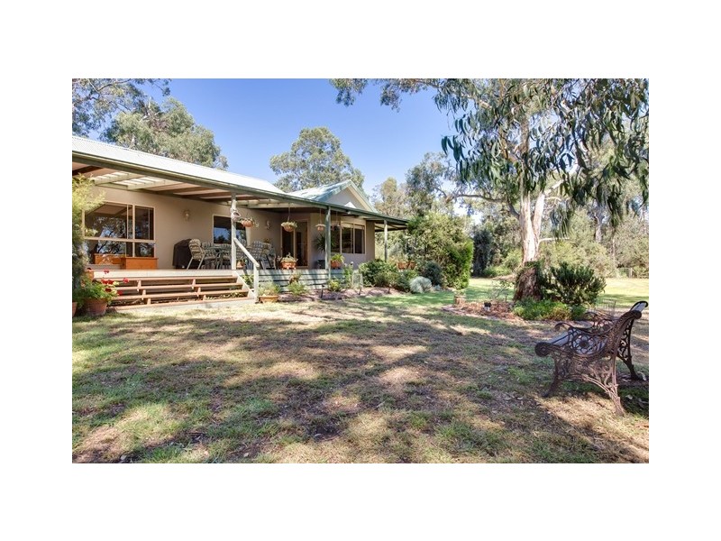 15 Jeury Court, Cowes VIC 3922