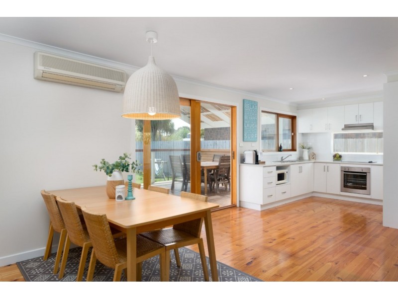 27 Phillip Island Road, Newhaven VIC 3925