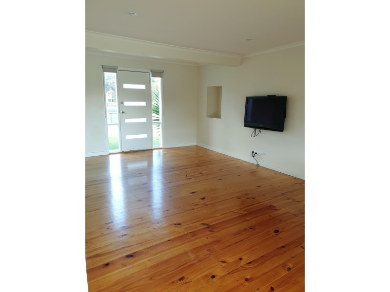 27 Phillip Island Road, Newhaven VIC 3925