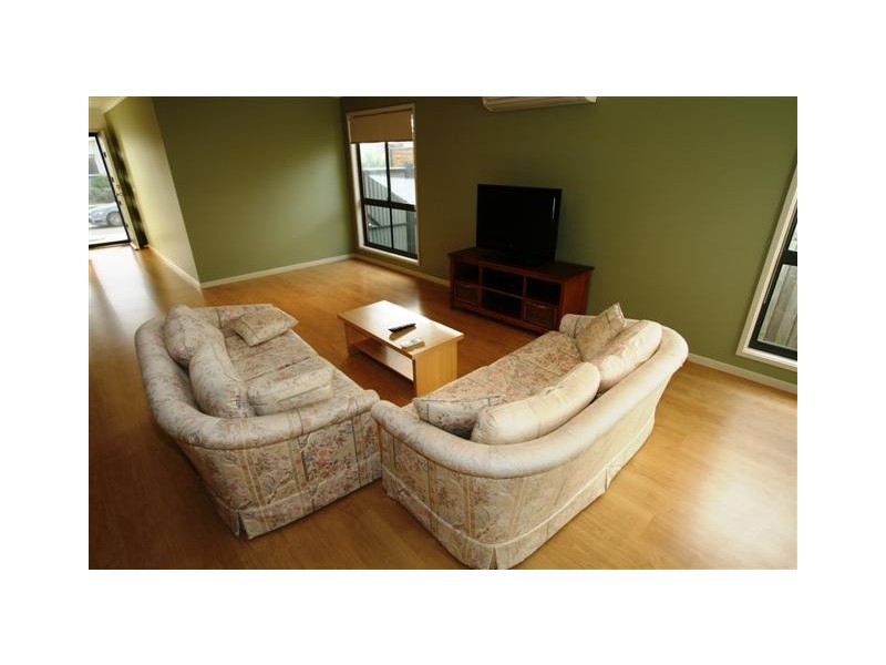 54 Redwood Drive, Cowes VIC 3922