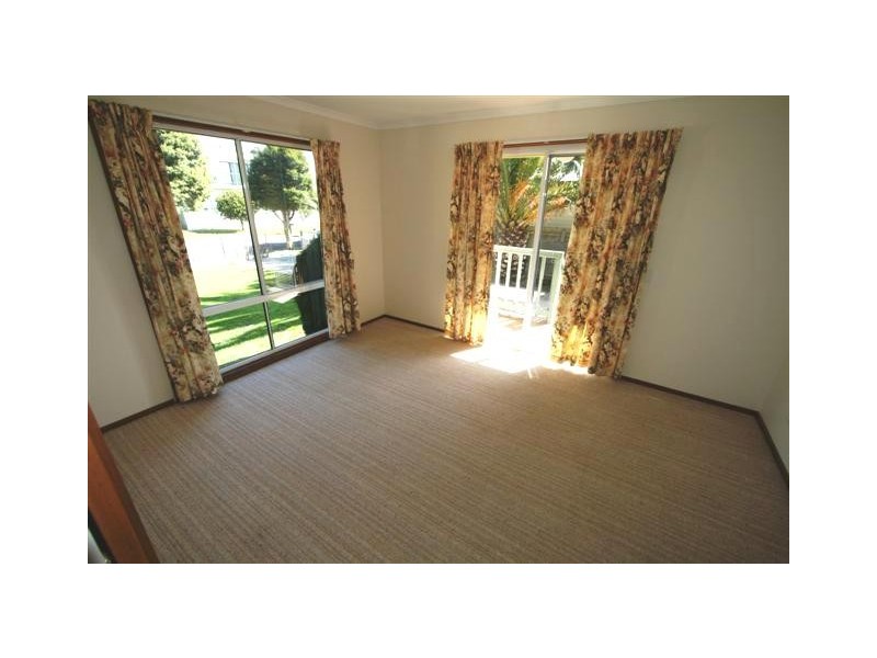 7 Lansell Road, Cowes VIC 3922