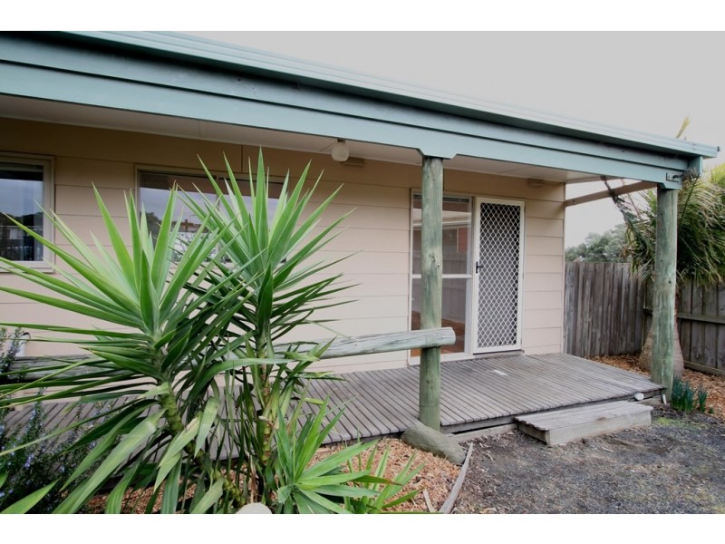 19 Oceanview Drive, San Remo VIC 3925