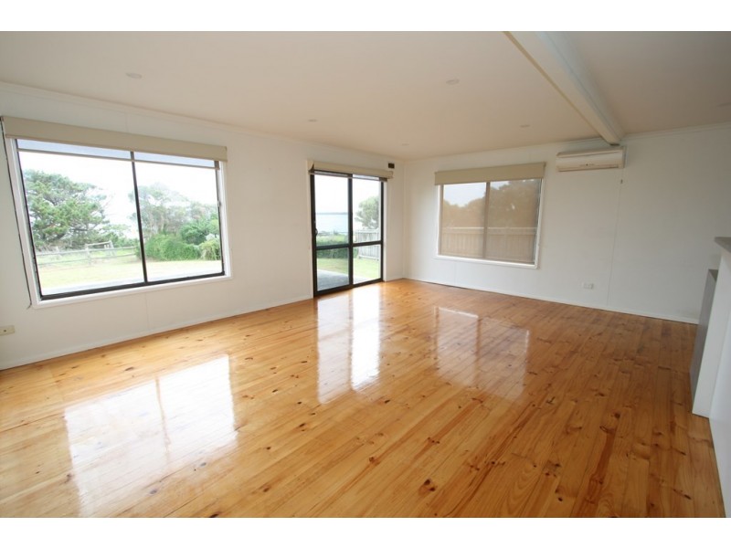 19 Oceanview Drive, San Remo VIC 3925