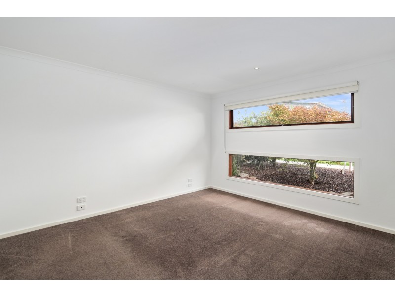 3 Dunes Road, Cowes VIC 3922