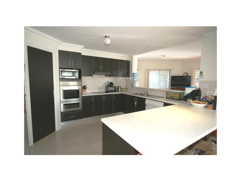 8 Wattle Close, Cowes VIC 3922