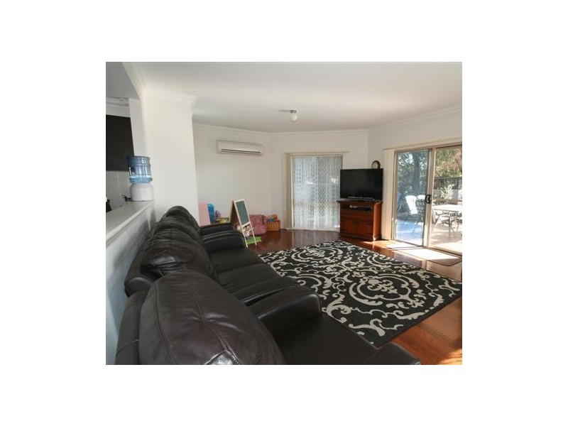 8 Wattle Close, Cowes VIC 3922