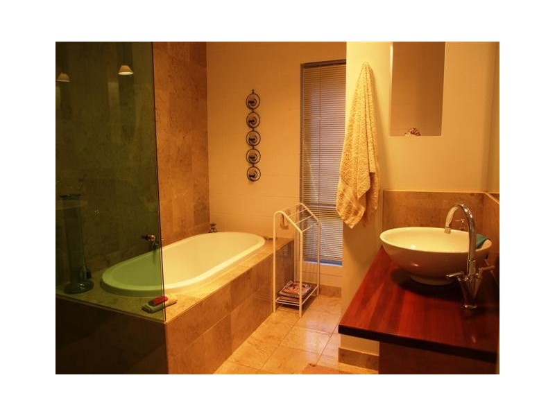 29 Dover Street, Sunderland Bay VIC 3922