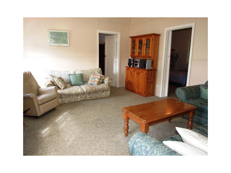 4 Seascape Avenue, Cowes VIC 3922