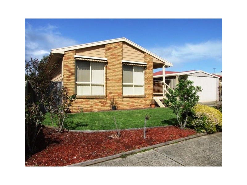 25 Manna Gum Drive, Cowes VIC 3922