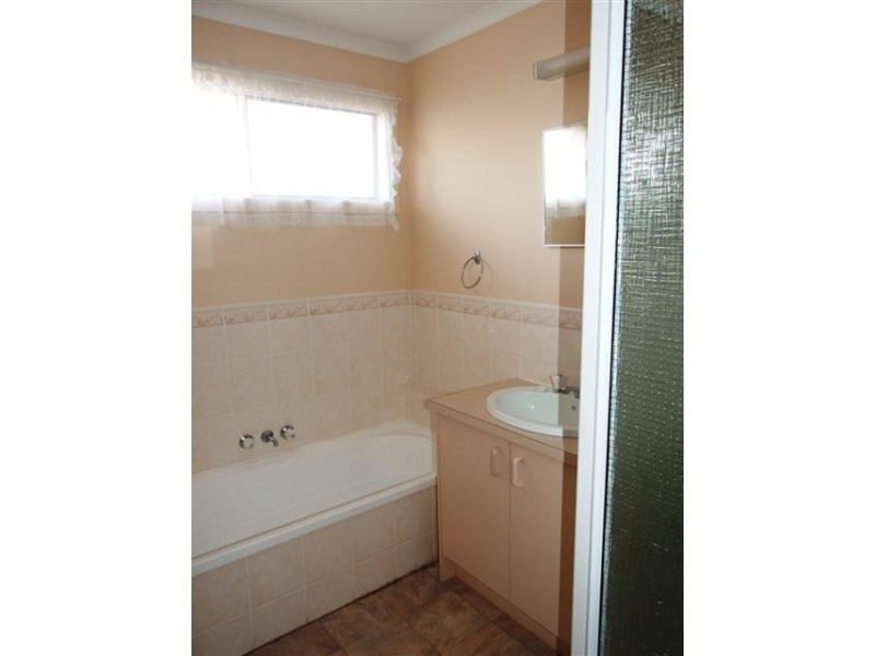 25 Manna Gum Drive, Cowes VIC 3922