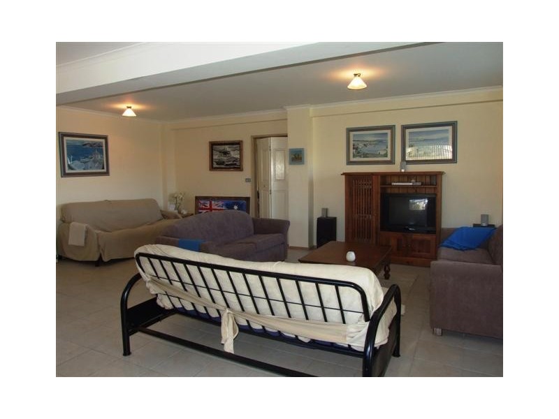 16 Page Ave, Surf Beach VIC 3922