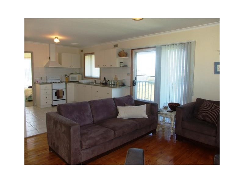 16 Page Ave, Surf Beach VIC 3922