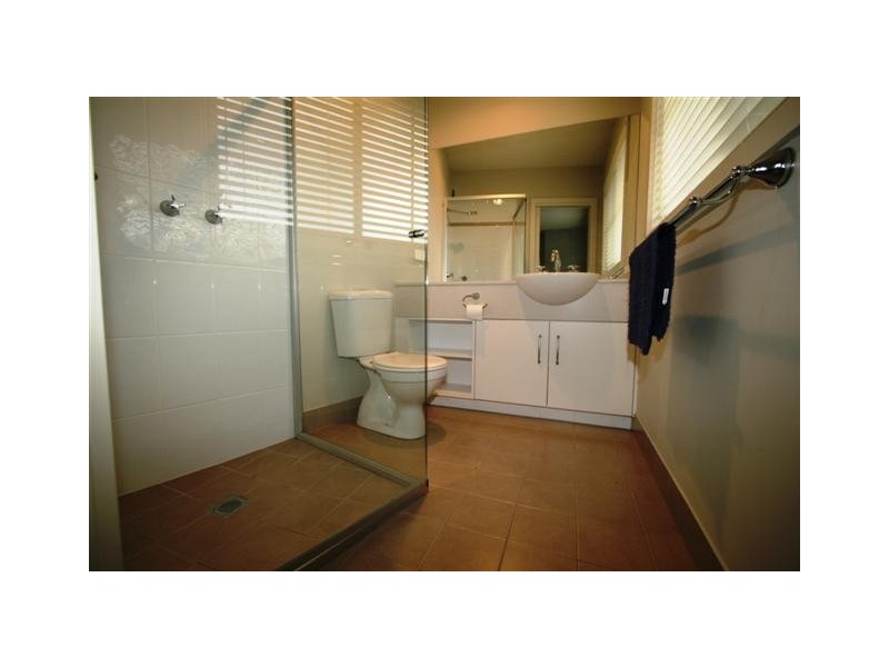 1/37 Stradbroke Avenue, Cowes VIC 3922