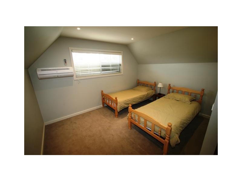 1/37 Stradbroke Avenue, Cowes VIC 3922