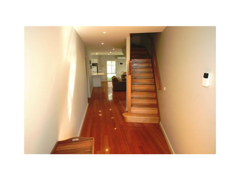 1/37 Stradbroke Avenue, Cowes VIC 3922