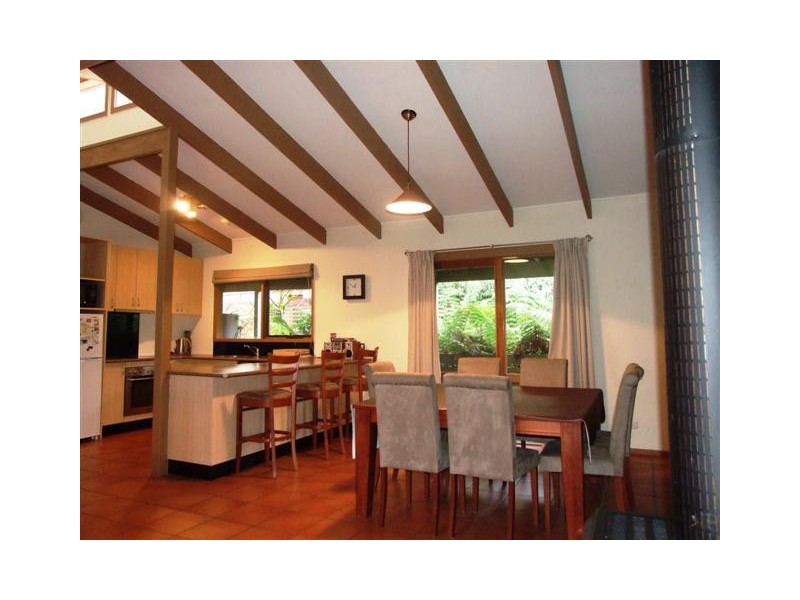 11 Church Street, Cowes VIC 3922