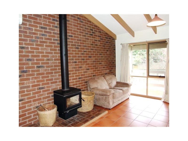 11 Church Street, Cowes VIC 3922