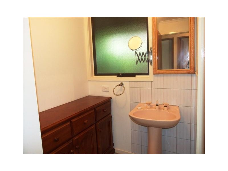 11 Church Street, Cowes VIC 3922