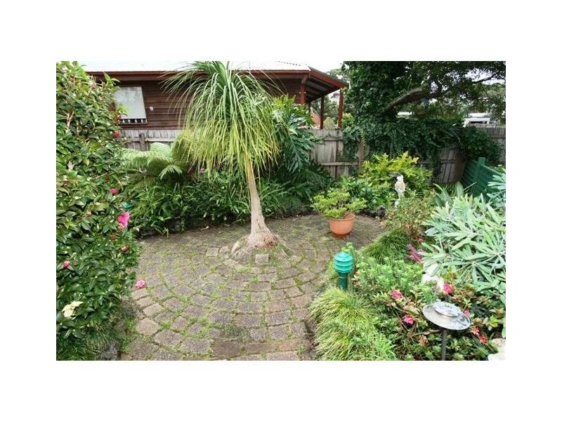 22 Jenner Avenue, Cowes VIC 3922