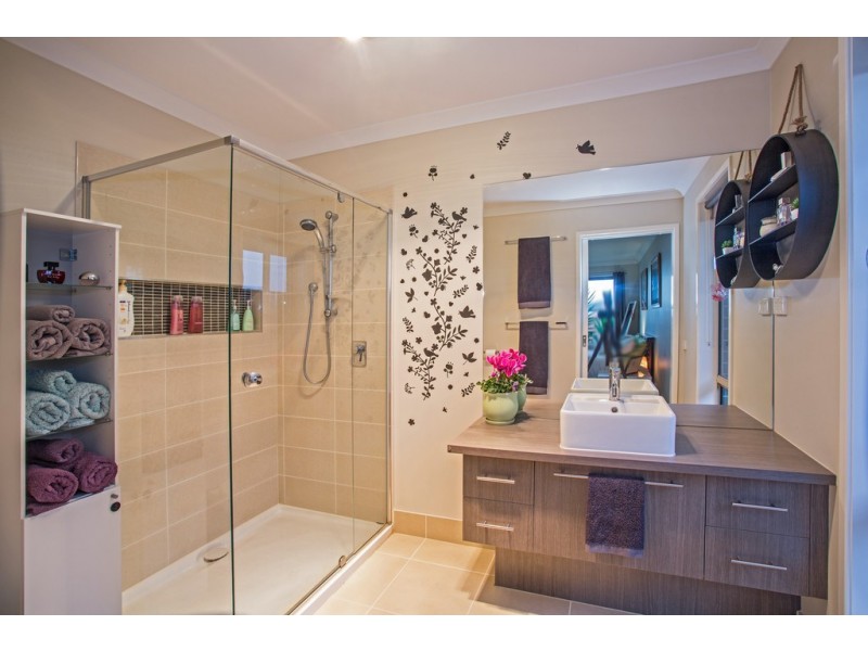 10 Dunes Road, Cowes VIC 3922