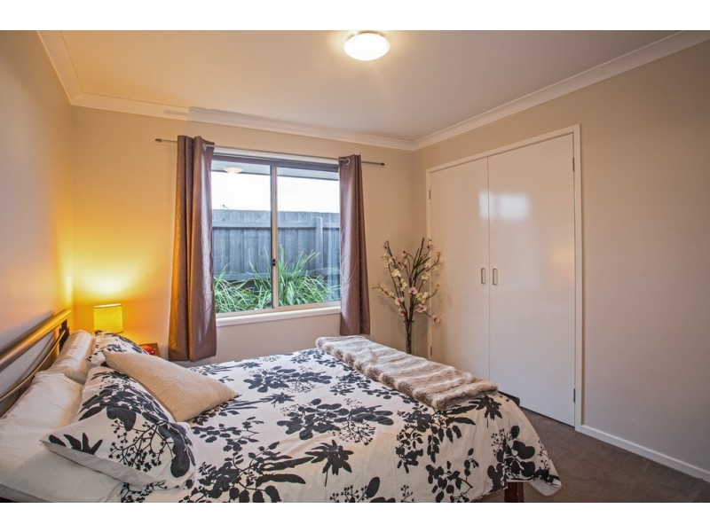 10 Dunes Road, Cowes VIC 3922