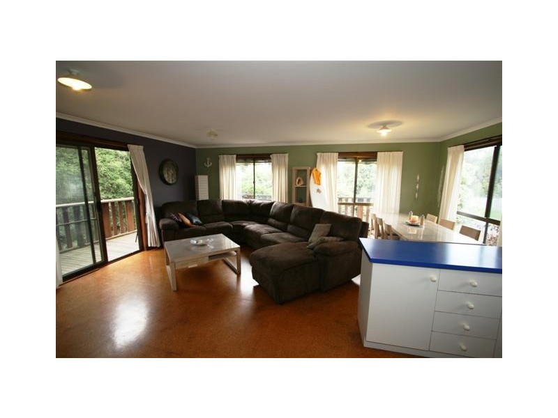 121 Scenic Drive, Cowes VIC 3922
