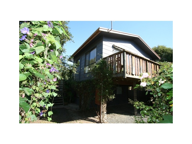 121 Scenic Drive, Cowes VIC 3922