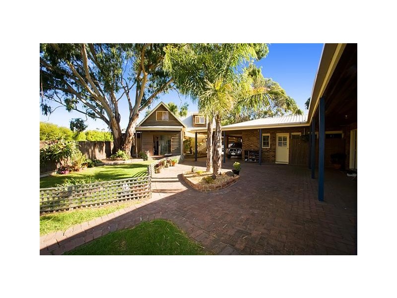 2-4 Griffiths Street, Ventnor VIC 3922
