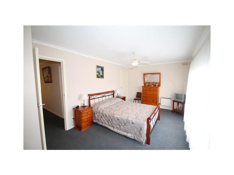 42 Chapel Street, Cowes VIC 3922