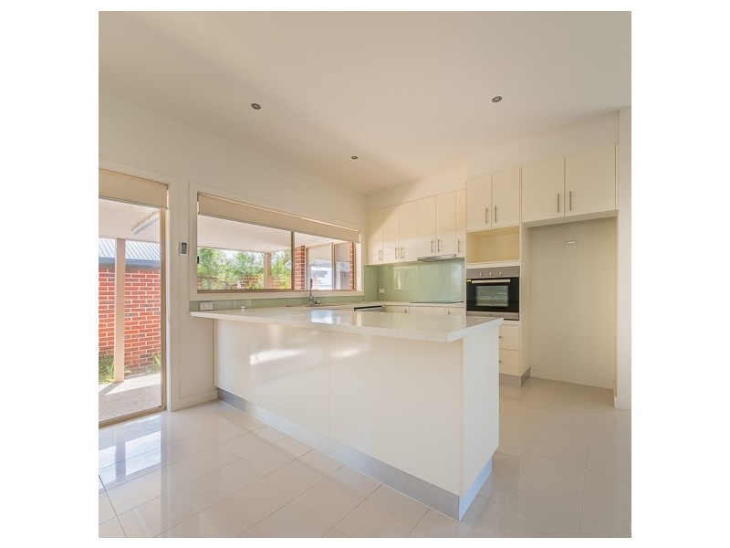2/283 Settlement Road, Cowes VIC 3922