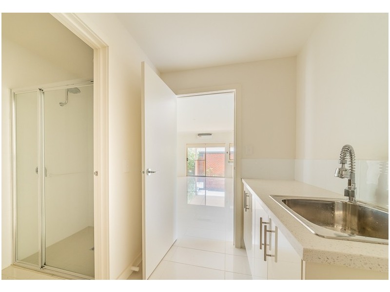 2/283 Settlement Road, Cowes VIC 3922