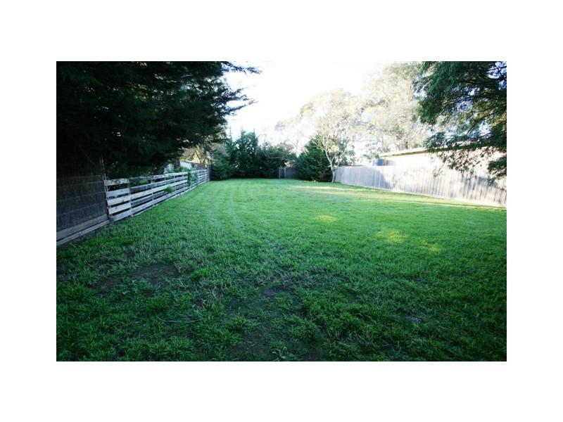 18 Outlook Drive, Cowes VIC 3922