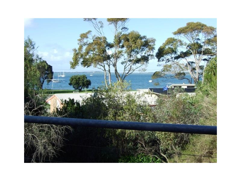 1/40 Walton Street, Rhyll VIC 3923