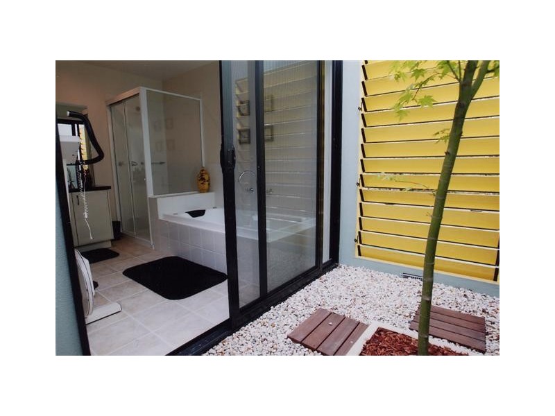 2 Gordon Street, Cowes VIC 3922