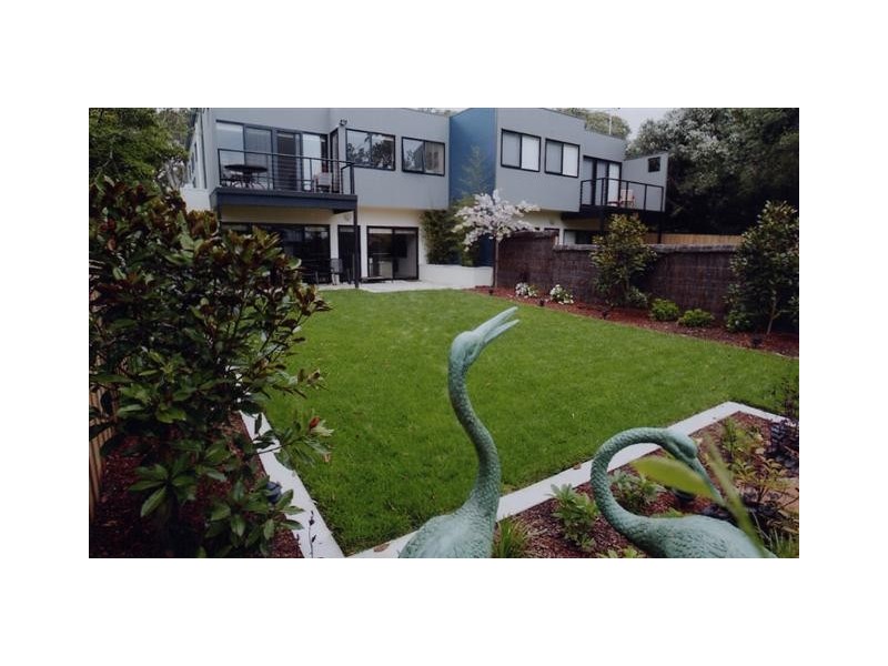 2 Gordon Street, Cowes VIC 3922