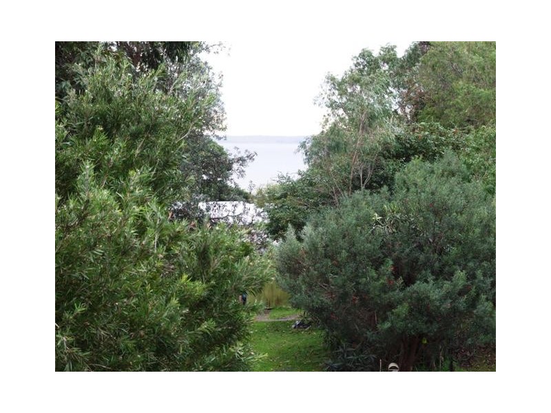 12 Rennison Road, Newhaven VIC 3925