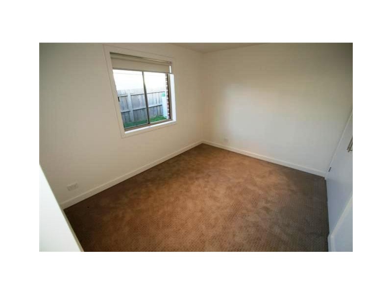 2/283 Settlement Road, Cowes VIC 3922