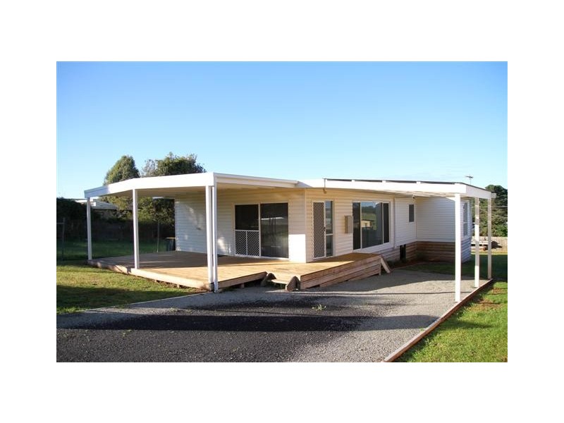 13 Hallway Drive, Wimbledon Heights VIC 3922