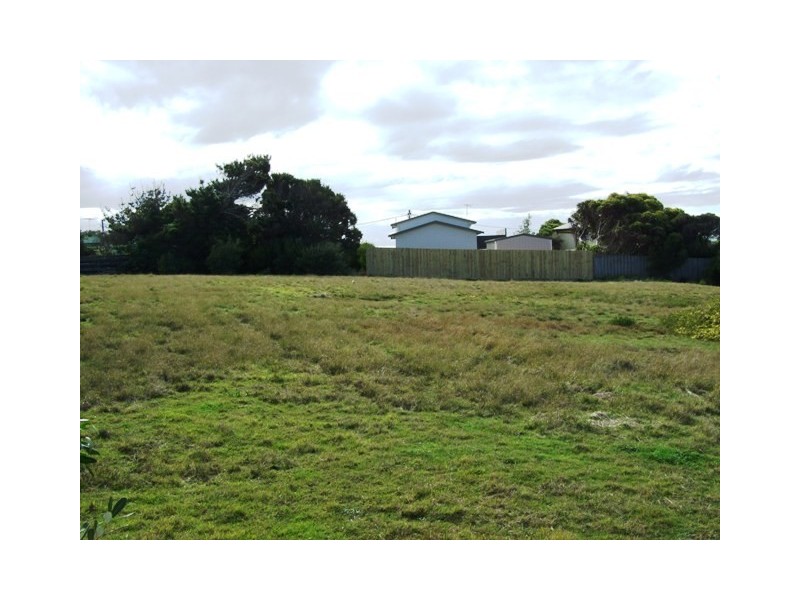 14 Hopetoun Crescent, Surf Beach VIC 3922