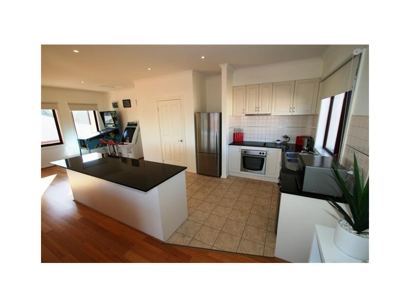 6/83 Chapel Street, Cowes VIC 3922