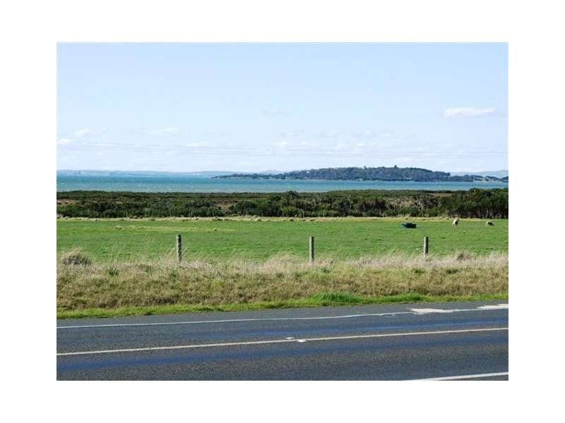 75 Phillip Island Road, Surf Beach VIC 3922