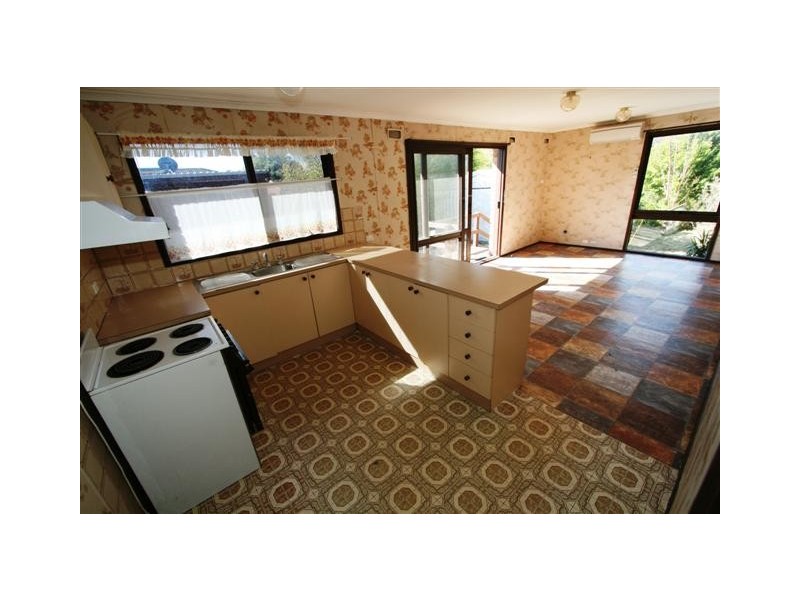 35 Birdwood Avenue, Cowes VIC 3922