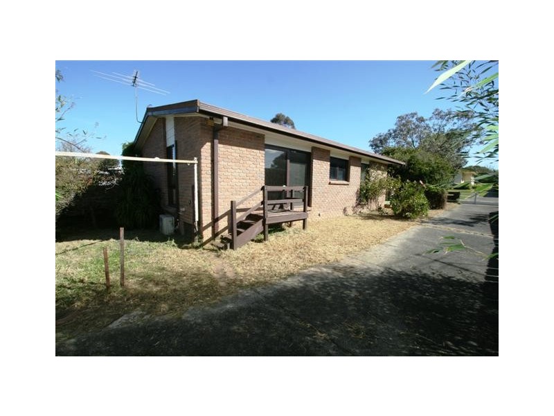 35 Birdwood Avenue, Cowes VIC 3922