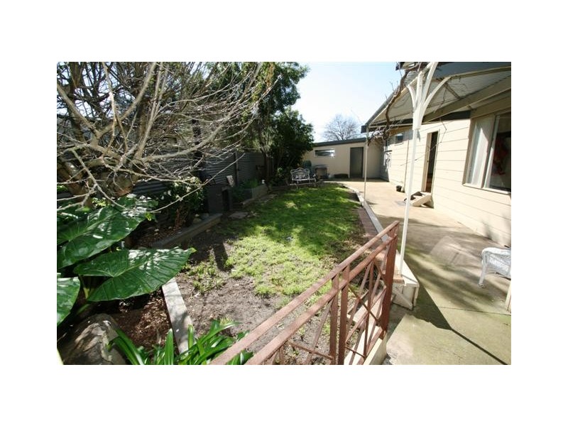 11 Happy Valley Drive, Sunset Strip VIC 3922