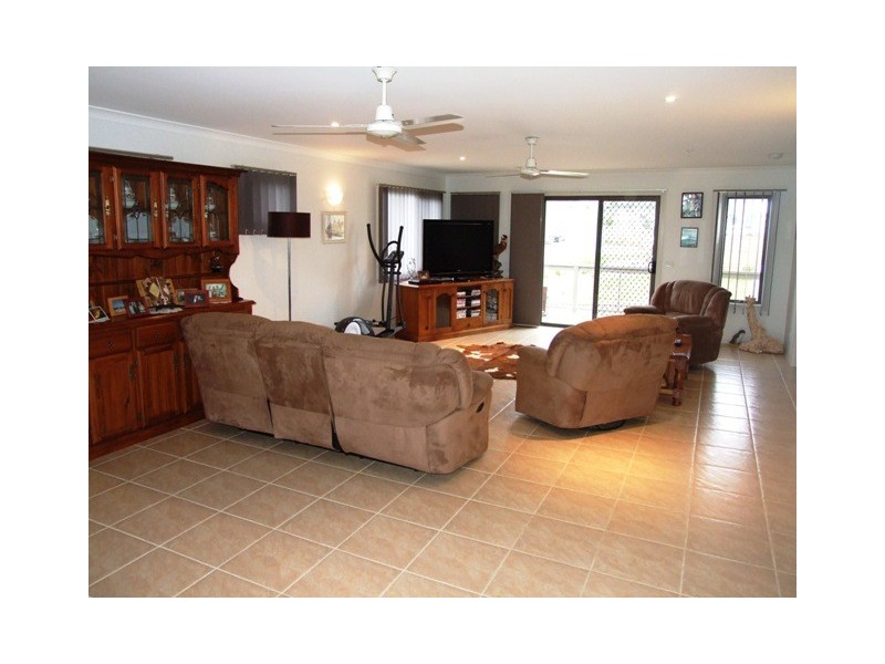 1 Kingfisher Way, Cowes VIC 3922