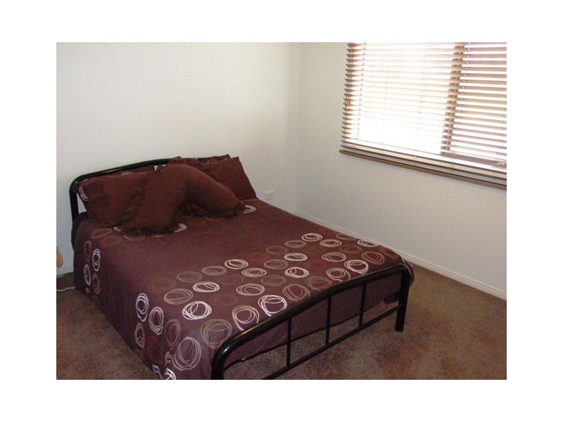1 Kingfisher Way, Cowes VIC 3922