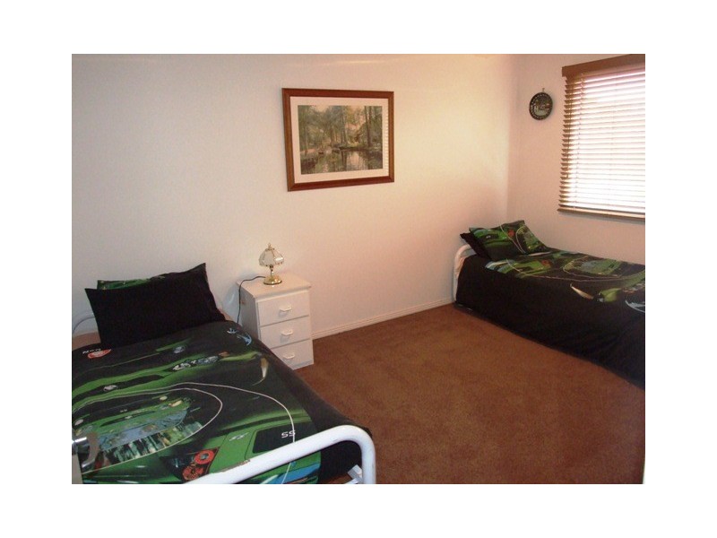 1 Kingfisher Way, Cowes VIC 3922