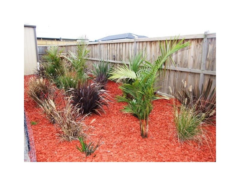 1 Kingfisher Way, Cowes VIC 3922
